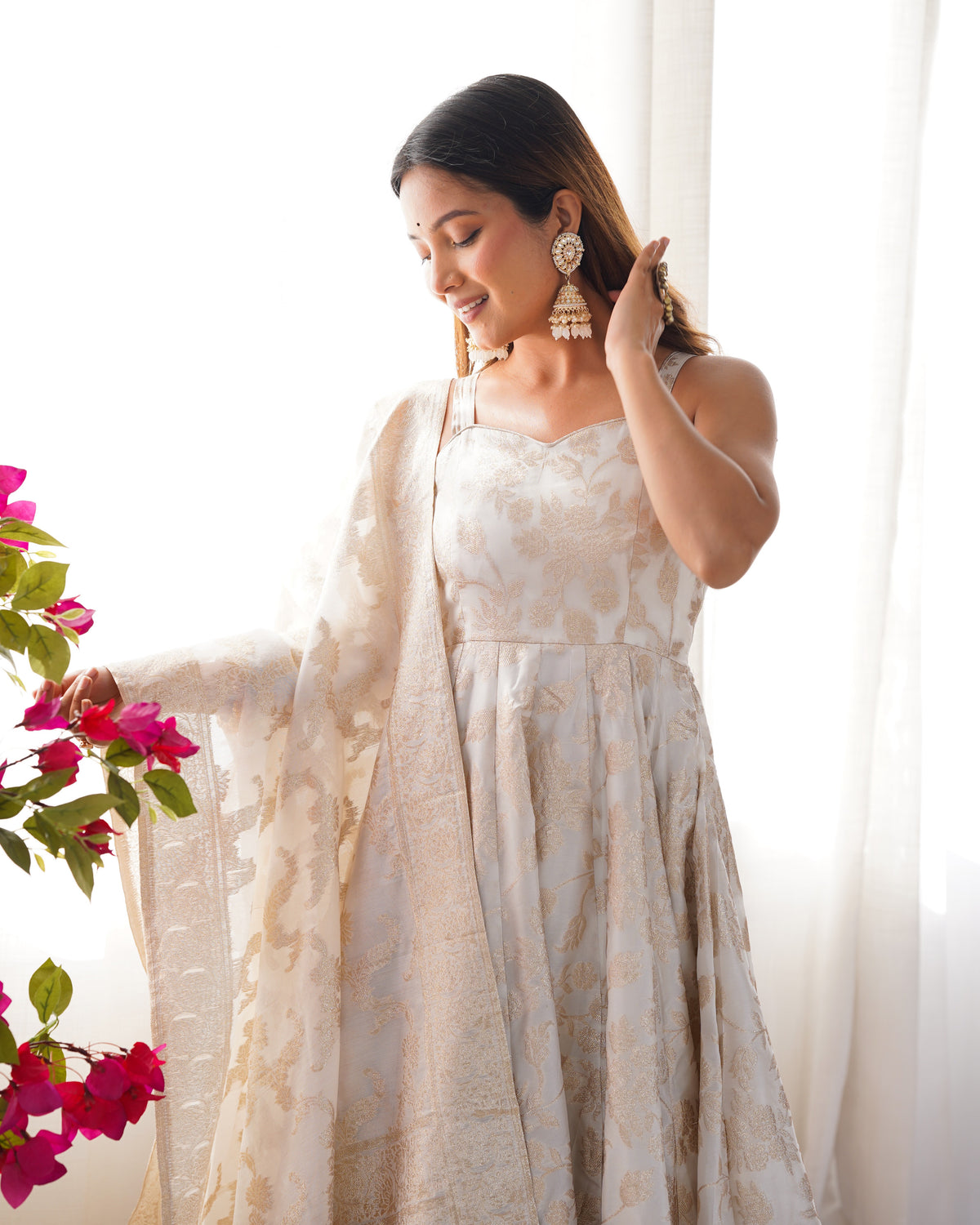 Women Kurti Banarasi Jacquard Dola Silk Anarkali Suit Set.